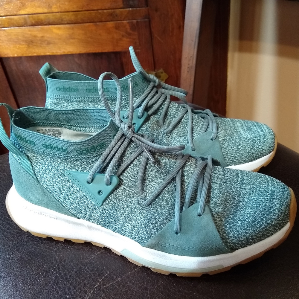 Adidas Quesa Raw Green / Ash Green 6.5 NEW